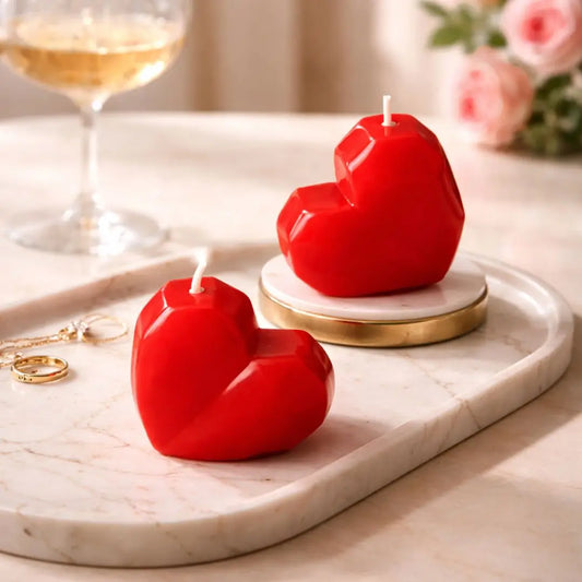 3D heart-shaped candles, a romantic gift